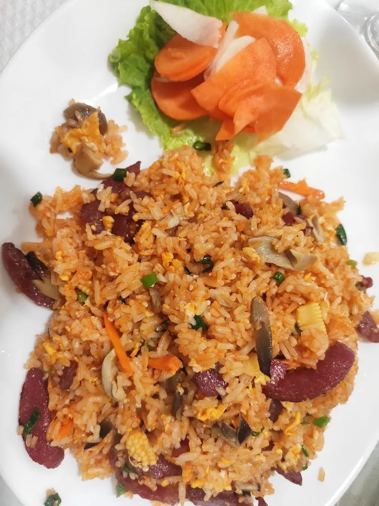 Riz Frit Saucisse Sucrée
